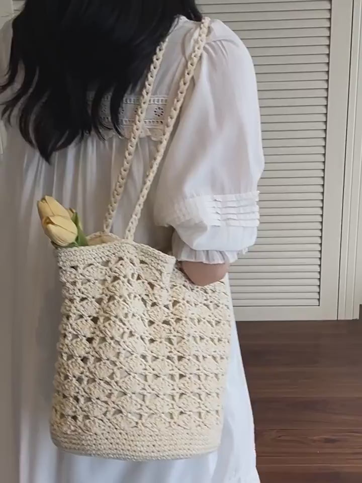 Women Fashion Hollow Woven 2026 New Lazy Shoulder Bucket Beach Bag