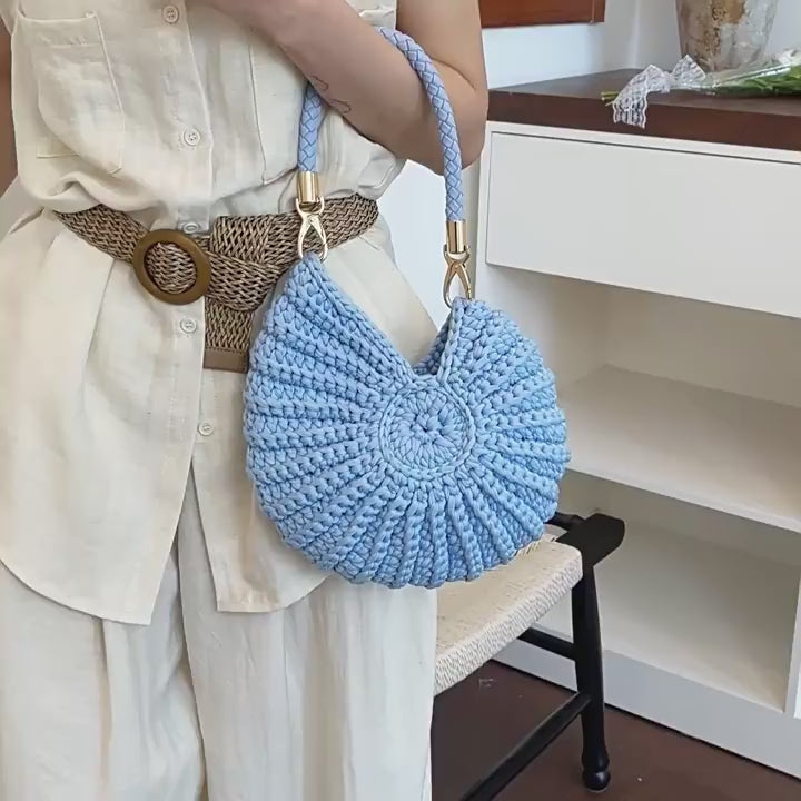 Women 2026 New Unique Seashell Large Casual Shoulder Vacation Bag