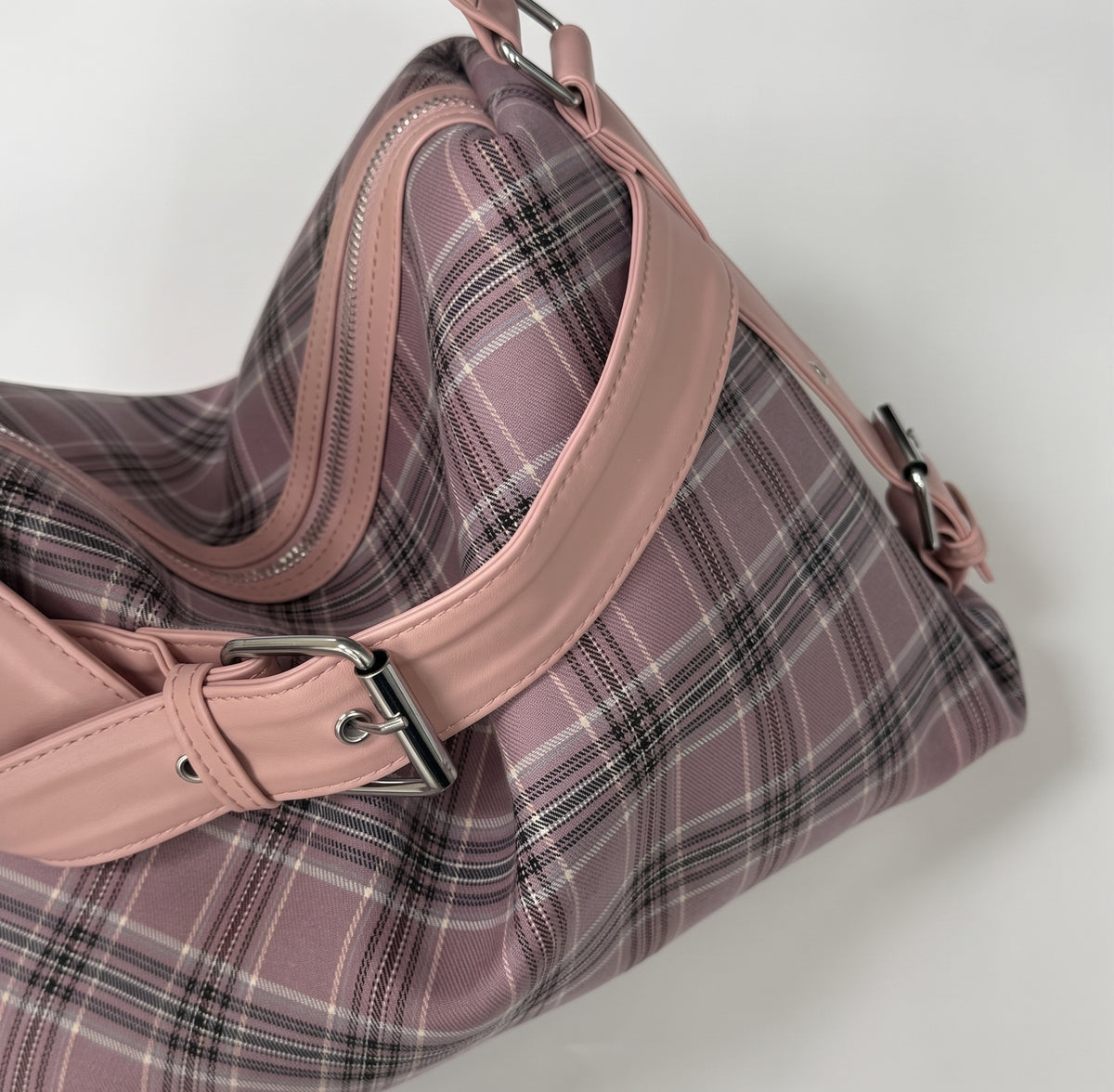Vintage Plaid Handbag with Buckle Detail and Convertible Crossbody Strap