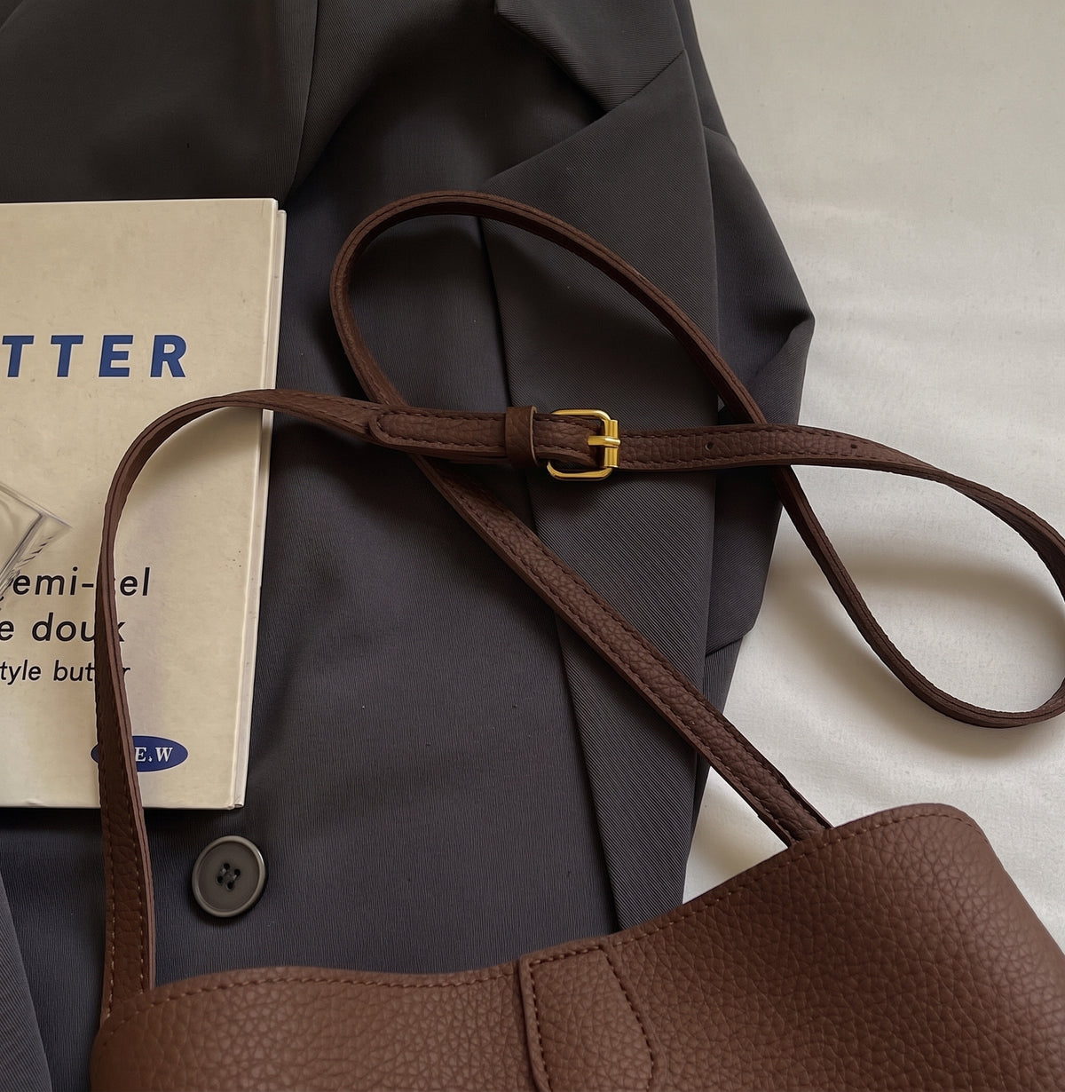Minimalist Pebbled Faux Leather Crossbody Bag with Adjustable Strap