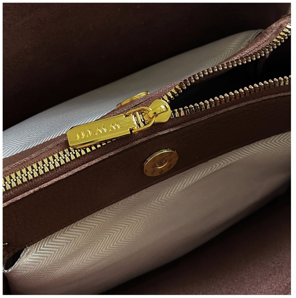 Minimalist Pebbled Faux Leather Crossbody Bag with Adjustable Strap