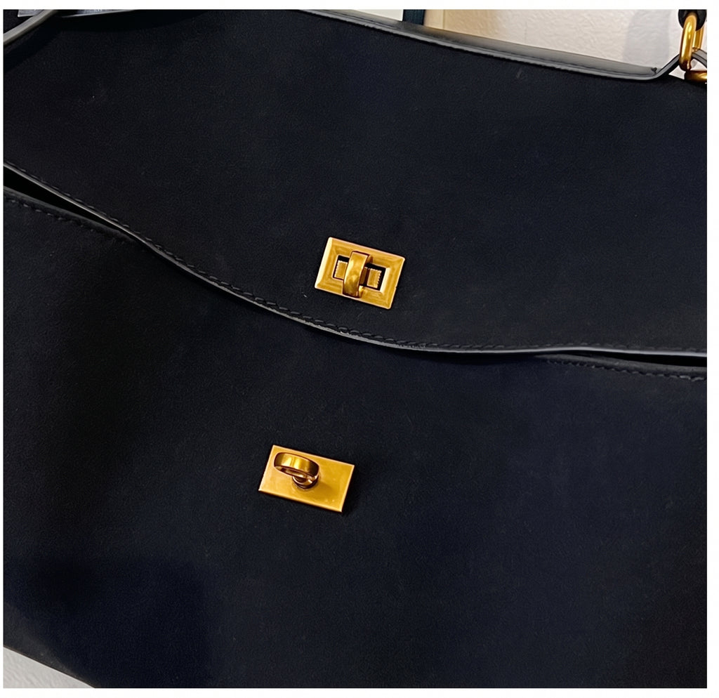 Retro Handbag with Gold Tone Hardware