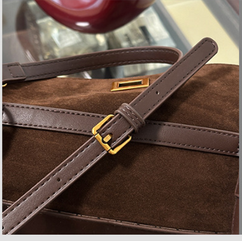 Elegant Suede Leather Shoulder Bag with Flap Design