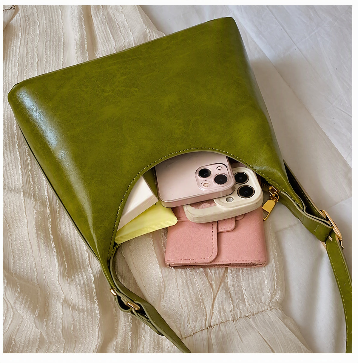 Minimalist PU Shoulder Bag with Modern Hobo Silhouette