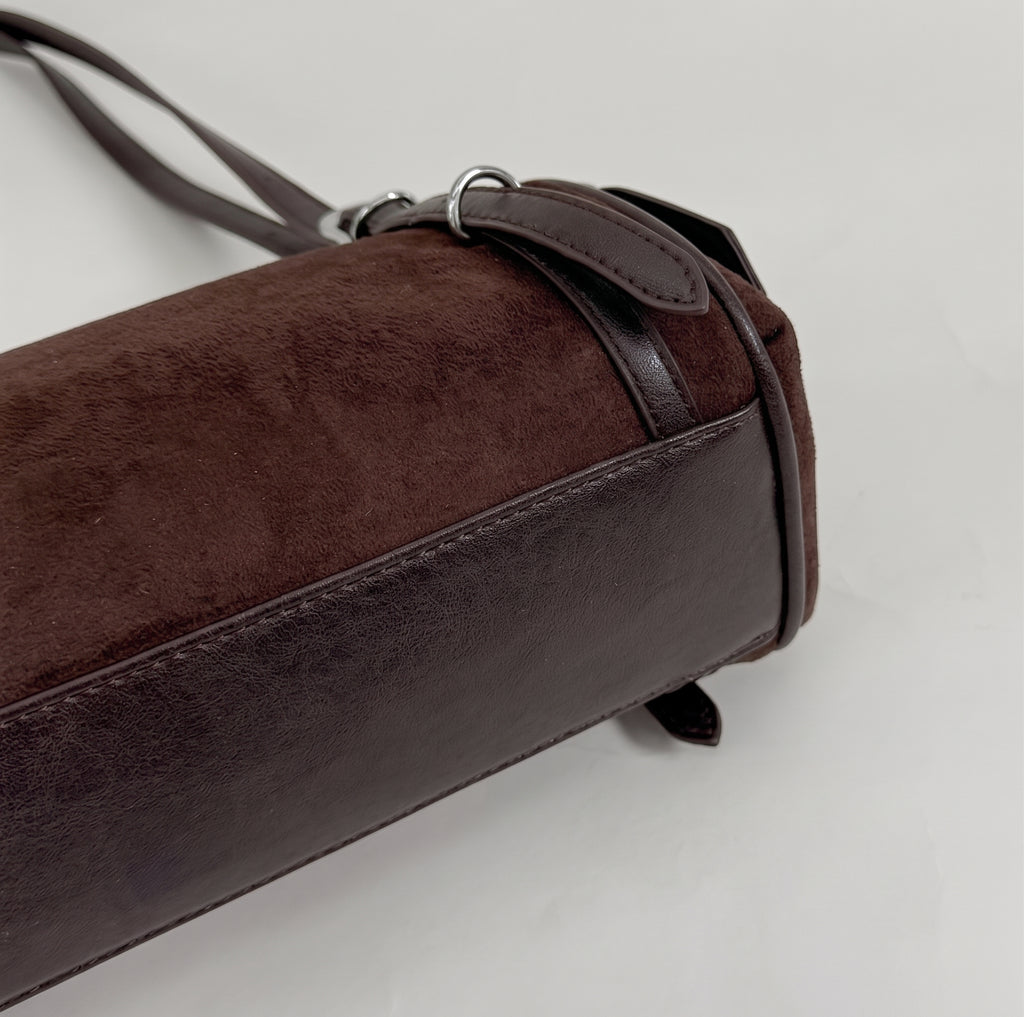 Chic Suede Baguette Shoulder Bag with Double Zipper