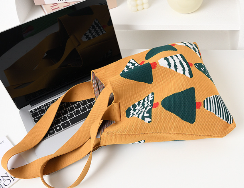Christmas Tree Pattern Knit Tote Bag